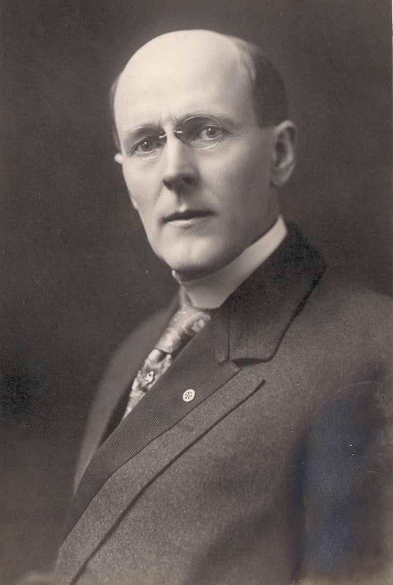 Portrait historique de Paul Harris, fondateur du Rotary, vers 1915